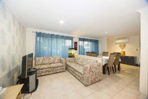 Alpha Homestay - Accommodation Bookings 4
