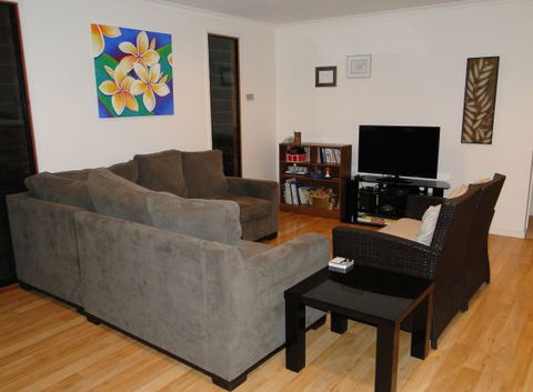 Dolphin Cove Apartment - Accommodation Bookings 0