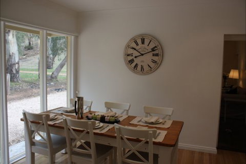 Hughes Park Cottage & Weddings - Accommodation Bookings 5