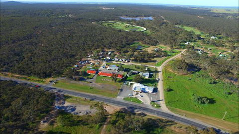Inglewood Motel And Caravan Park - Accommodation Bookings 2