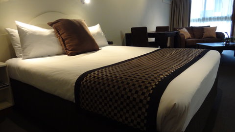 Quality Inn Presidential Motel - Accommodation Bookings 4