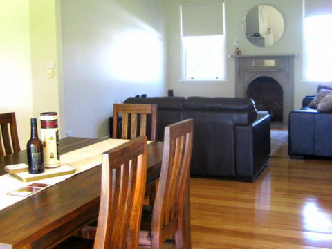 Orange Tree Cottage - Accommodation Bookings 3