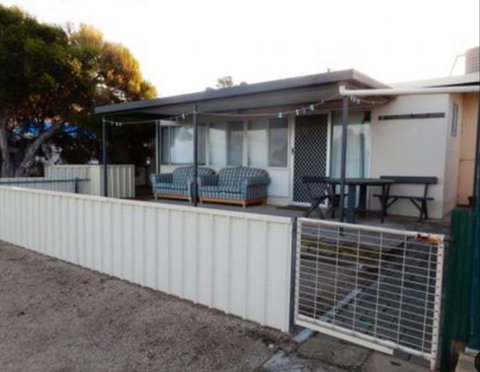 Samuel's Shack - Accommodation Bookings 3