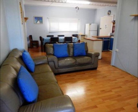 Samuel's Shack - Accommodation Bookings 4