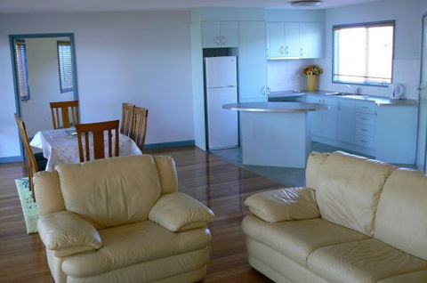 Sandy Point Beach Escape - Accommodation Bookings 3
