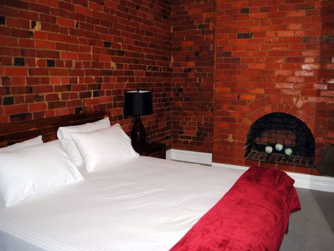 Sublime Spa Apartments On Murphy - Accommodation Bookings 3