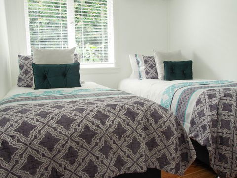 The Milton Bungalow - Accommodation Bookings 2