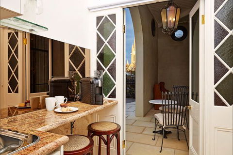 The Suites, Villa Belgravia - Accommodation Bookings 7