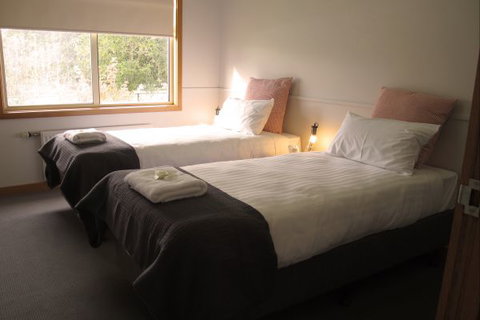 The Old Hospital Loch - Accommodation Bookings 2