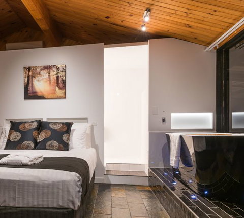 Waterfall Springs Retreat And Wildlife Sanctuary - Accommodation Bookings 0