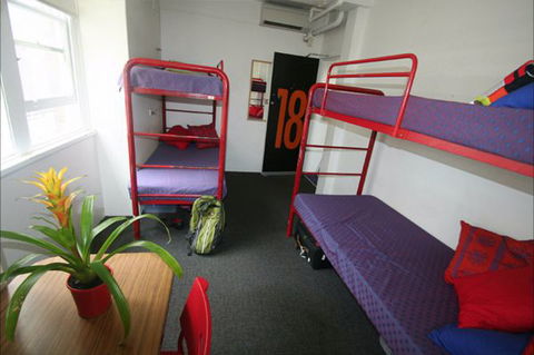 Zing! Backpackers Hostel - Accommodation Bookings 9
