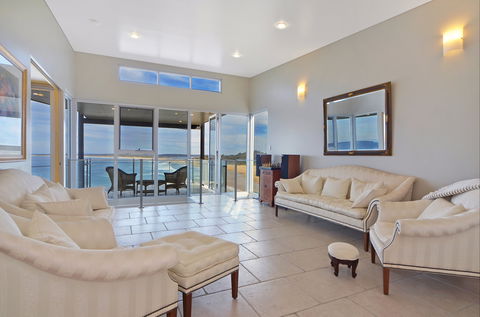 Albatross - Accommodation Bookings 2