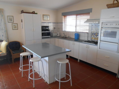 Edith's - Accommodation Bookings 1