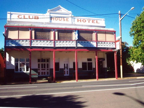 Club House Hotel - Accommodation Bookings 0