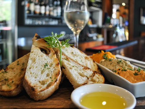 The Delatite Hotel - Accommodation Bookings 1