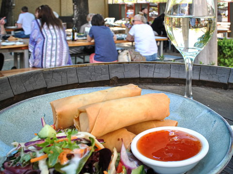 The Delatite Hotel - Accommodation Bookings 6