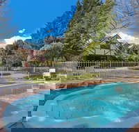 Tudor House - Accommodation Bookings