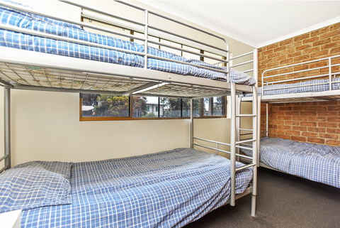 Unit 3, 5-/ Surf Avenue, Carrickalinga - Accommodation Bookings 3