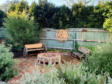 Alkira Garden Studios - Accommodation Bookings 2