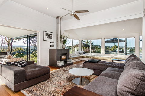 Aria - Accommodation Bookings 0