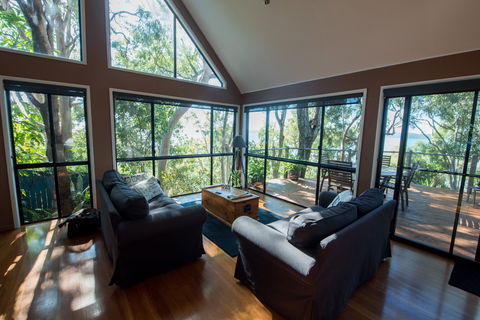 Curious Cottages - Accommodation Bookings 1