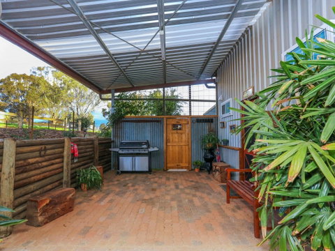 DCs Madra - Accommodation Bookings 2