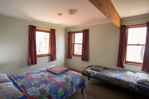 Hawkesbury Heights YHA - Accommodation Bookings 8
