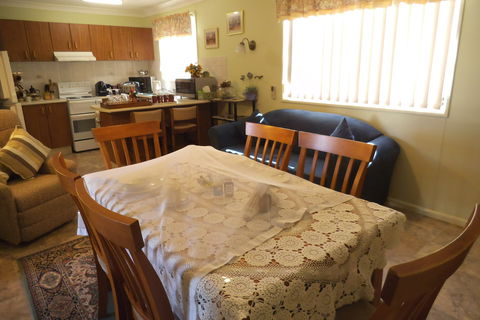 Hillview Bed And Breakfast - Accommodation Bookings 1