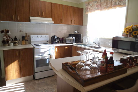 Hillview Bed And Breakfast - Accommodation Bookings 4
