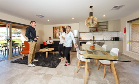 Howlong Country Golf Club Motel - Accommodation Bookings 0