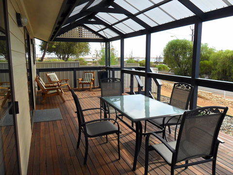 Hurtles - Accommodation Bookings 0