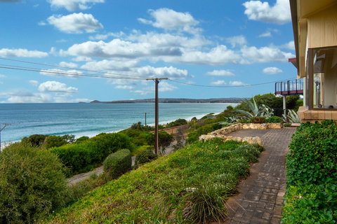 Lowtide - Accommodation Bookings 2