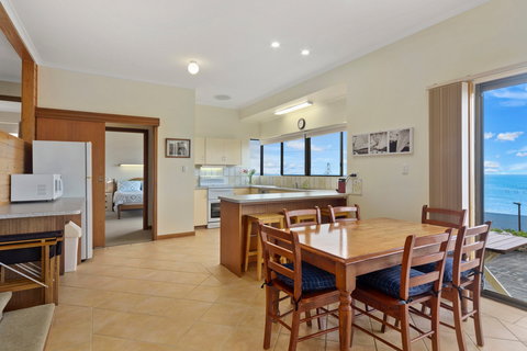 Lowtide - Accommodation Bookings 5