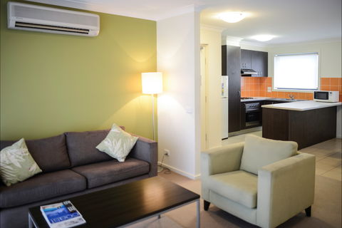 Oceanic On Thompson Apartments - Accommodation Bookings 2