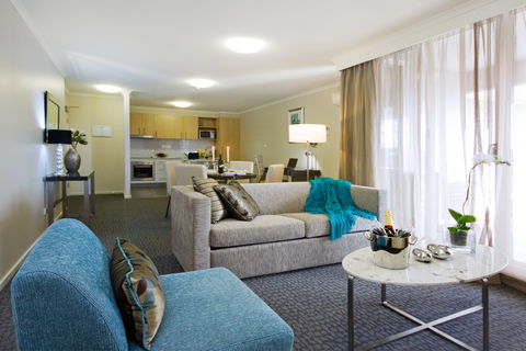 Pacific Suites Canberra - Accommodation Bookings 5