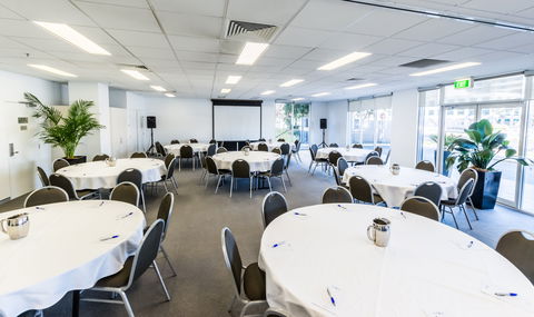 Pacific Suites Canberra - Accommodation Bookings 8
