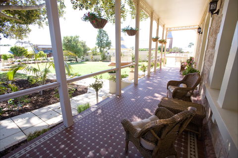 Rose Eden House At Goolwa - Accommodation Bookings 8