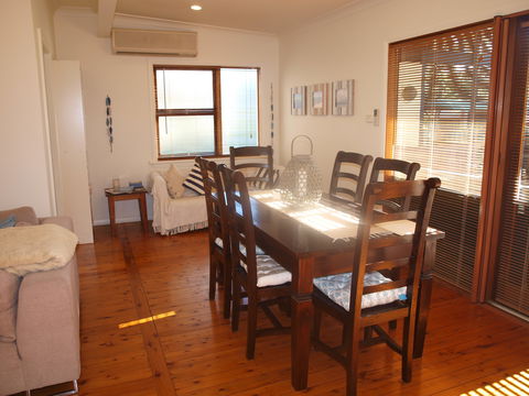 Sandy Shore Hideaway - Accommodation Bookings 1