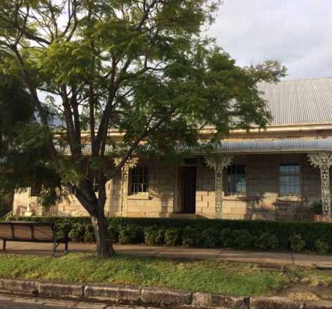 Surgeons Cottage - Accommodation Bookings 0