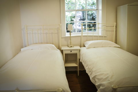 Surgeons Cottage - Accommodation Bookings 5