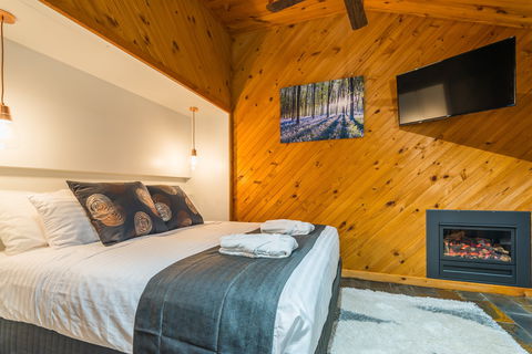 Waterfall Springs Retreat And Wildlife Sanctuary - Accommodation Bookings 2