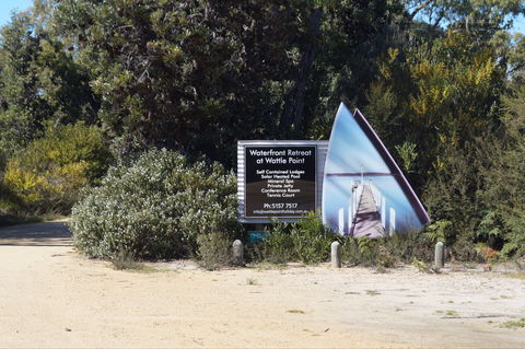 Waterfront Retreat At Wattle Point - Accommodation Bookings 1