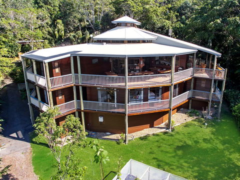 Aquila Retreat Eco Mansion - Accommodation Bookings 1
