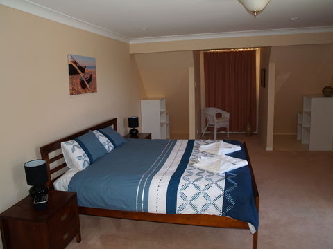 Boobook Manor - Accommodation Bookings 2