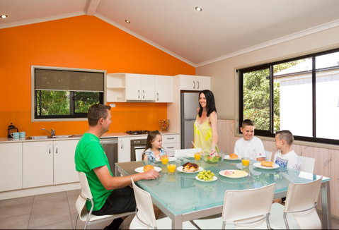 Burleigh Beach Tourist Park - Accommodation Bookings 0