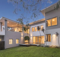 Calm Waters - Accommodation Bookings