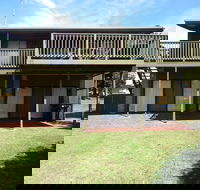 Cedar House - Accommodation Bookings