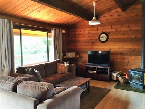 Cedar House - Accommodation Bookings 1