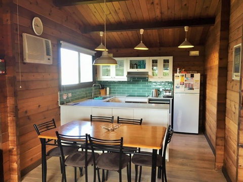 Cedar House - Accommodation Bookings 2