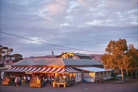 Prairie Hotel - Accommodation Bookings 0